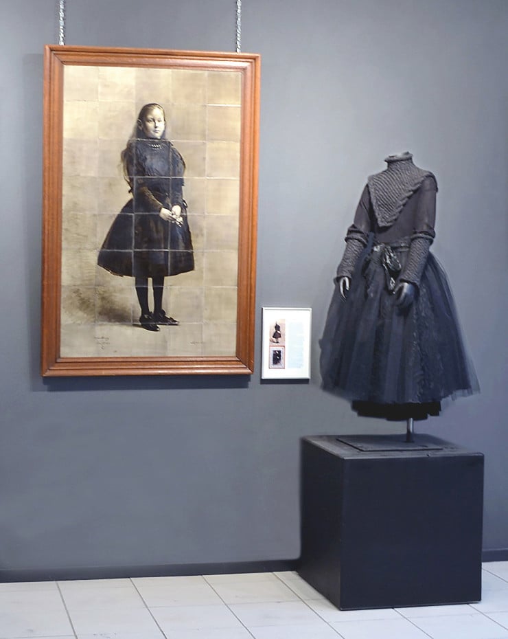 Wilhelmina young Dutch queen in 1890, Keramisch Museum Goedewaagen, NL